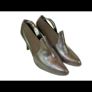 Womens Gianni Bini Brown Leather 4" Heels w Stretch Side Panels  sz 9.5M